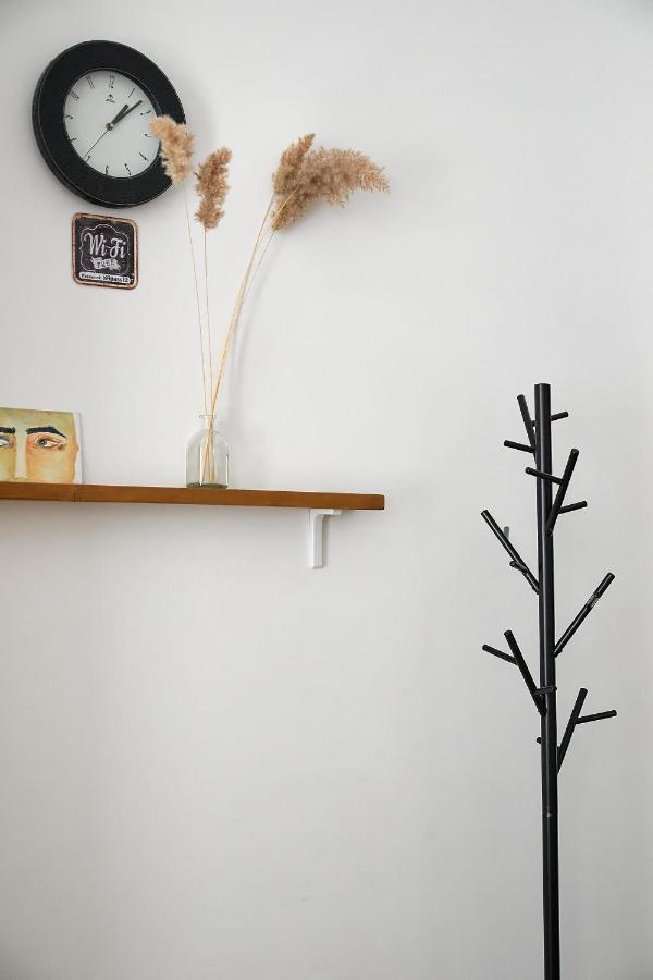 White Door Apartments Heart Of Odessa 1 ภายนอก รูปภาพ